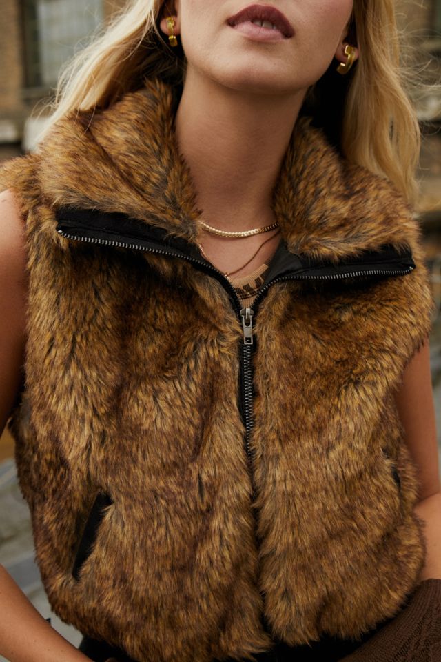 UO - Gilet en fausse fourrure #1