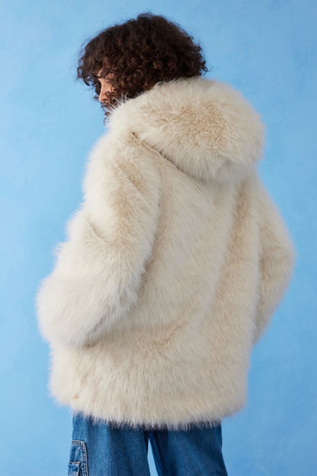 Fuzzy jacket with hood urban outfitters hotsell