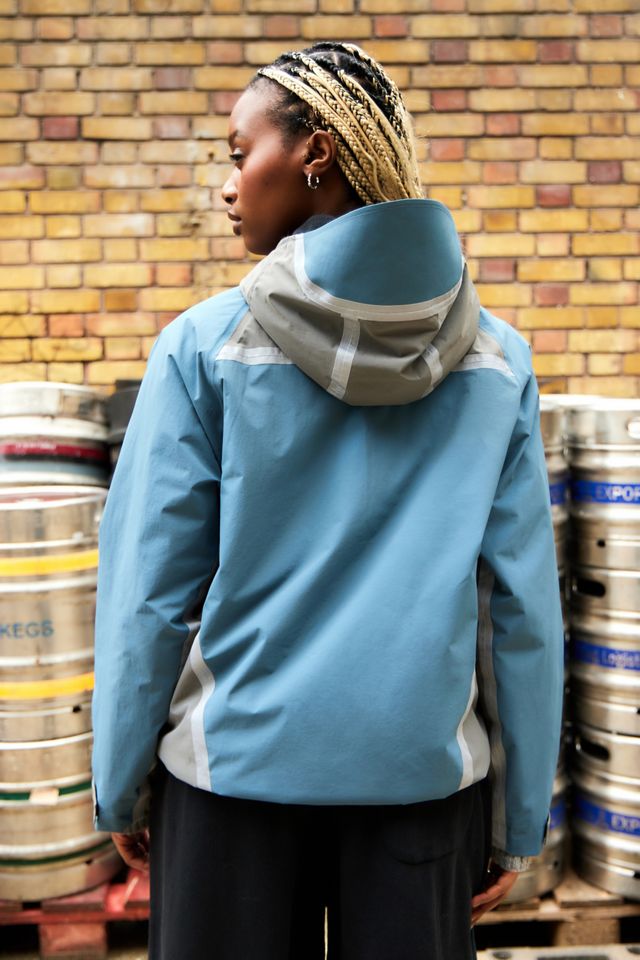 iets frans... Chaqueta Impermeable con Cinta #3