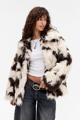 Manteau en fausse fourrure imprimé vache en taille: Small - BDG - Modalova