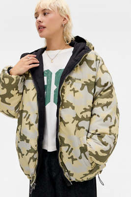 Veste matelassée réversible camouflage en taille: XS - BDG - Modalova
