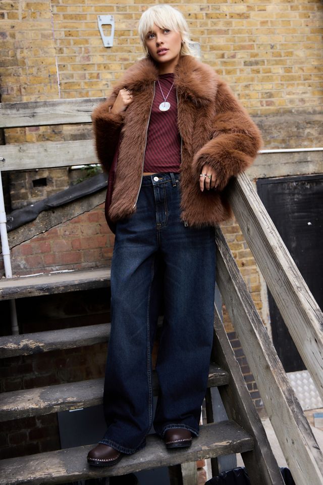 UO Mantel mit Kragen aus Kunstfell #1