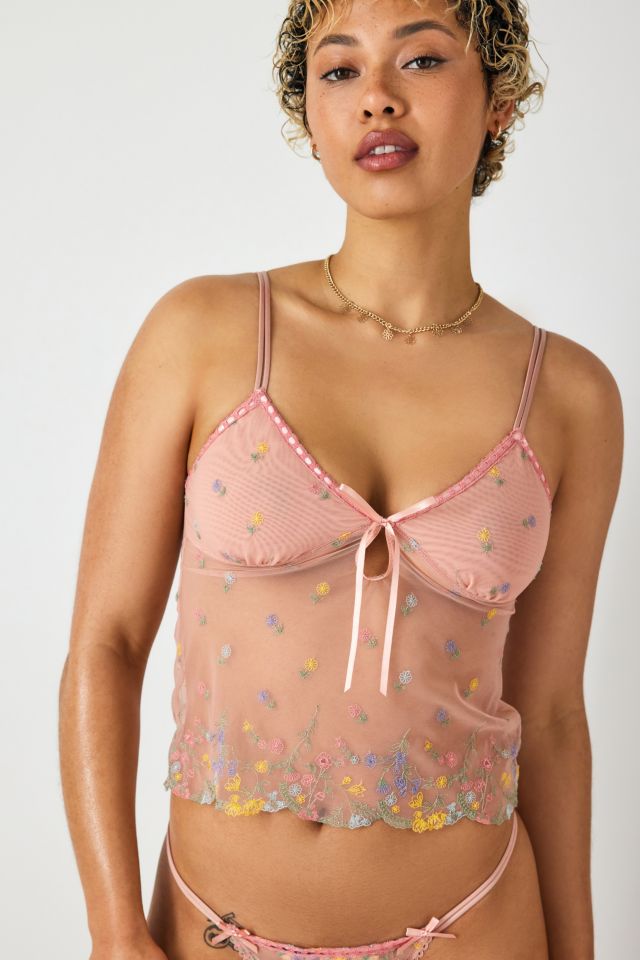 Authentic] Urban Outfitters Out From Under Clarissa Seamless Bra Cami Top  in Black, Women's Fashion, Tops, Sleeveless on Carousell