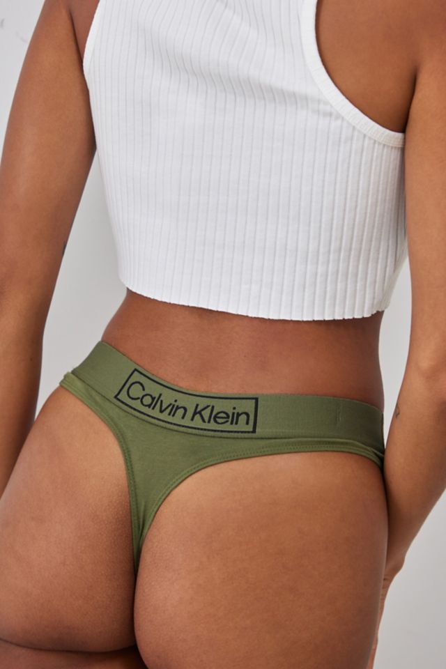 Calvin klein string taille haute hotsell