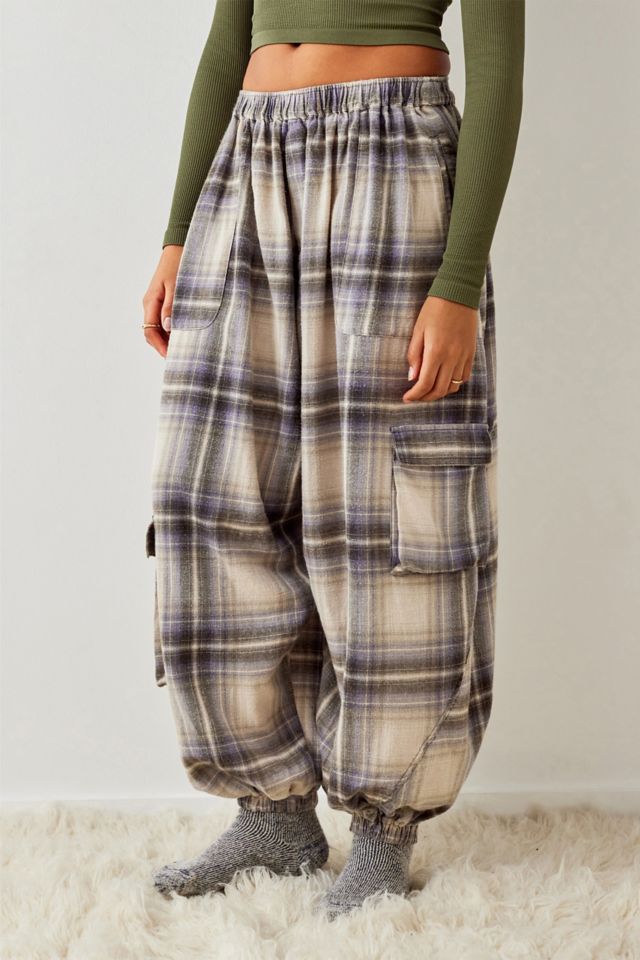 Cargo store lounge pants