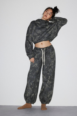 Joggers Camouflage Brenda en taille: Small - Out From Under - Modalova