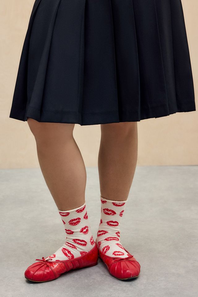 Calzini Out From Under Kiss #1