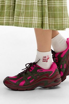 Calcetines Out From Under Rich B*tch Energy