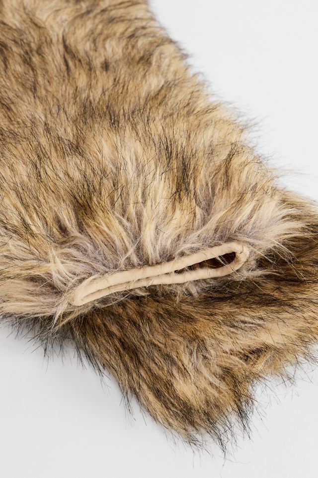 UO Faux Fur Leg Warmers #3