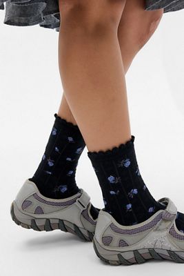 Out From Under Blumensocken