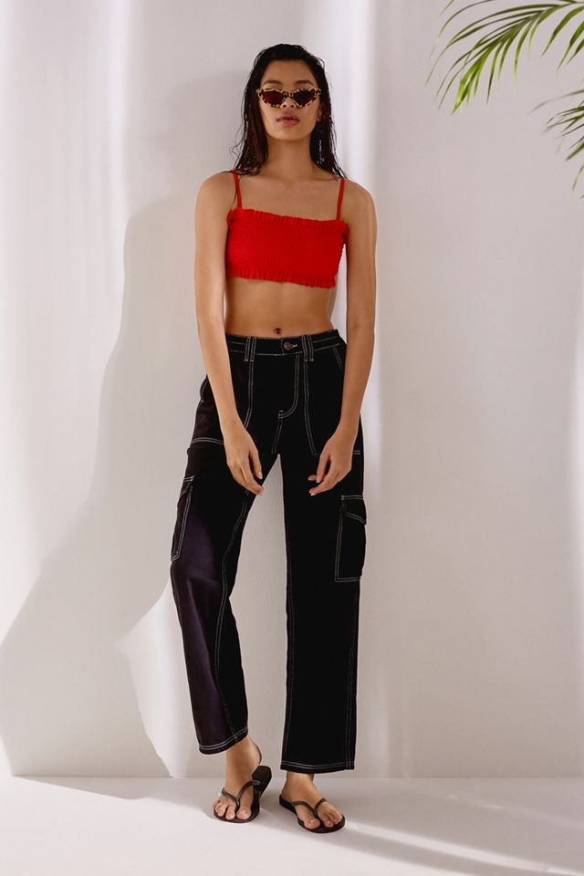 Urban Outfitters – Gesmoktes Bandeau-Bikinioberteil in Rot #2