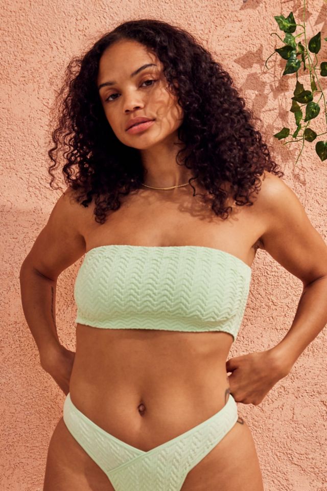 Out From Under Seamless Bandeau Bra Top  Urban Outfitters Singapore -  Clothing, Music, Home & Accessories