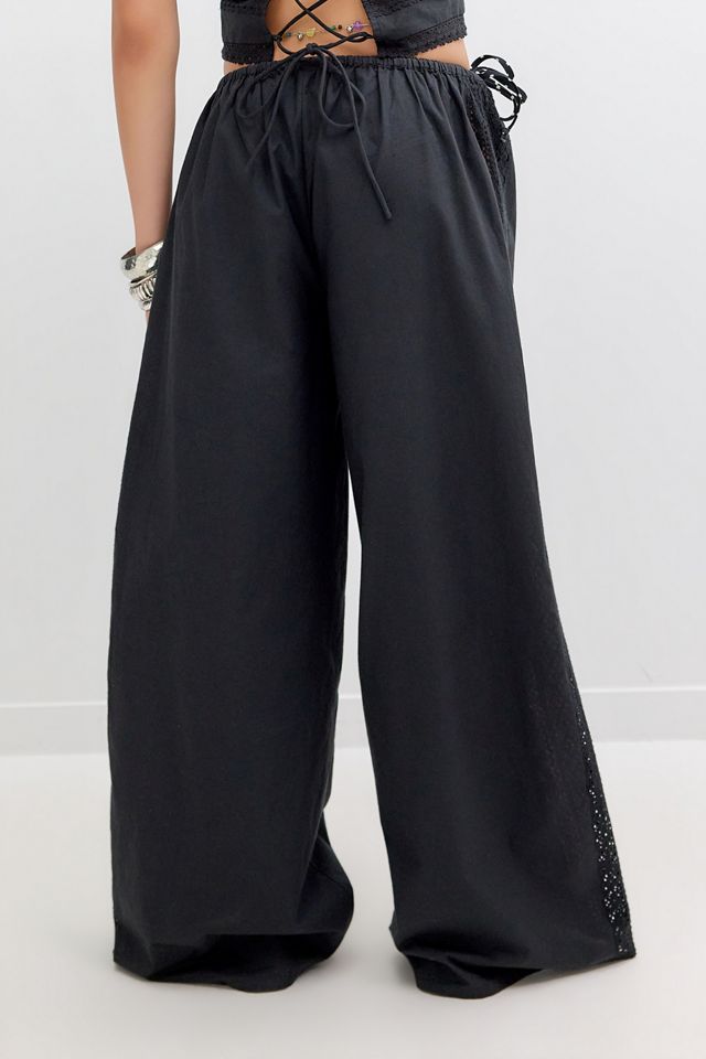 Pantaloni con Dettaglio in Pizzo Out From Under #3
