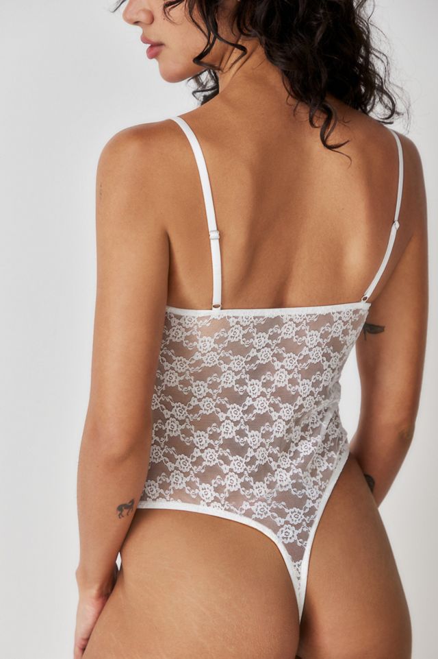 Cut Out Lace Lingerie Bodysuit丨Urbanic