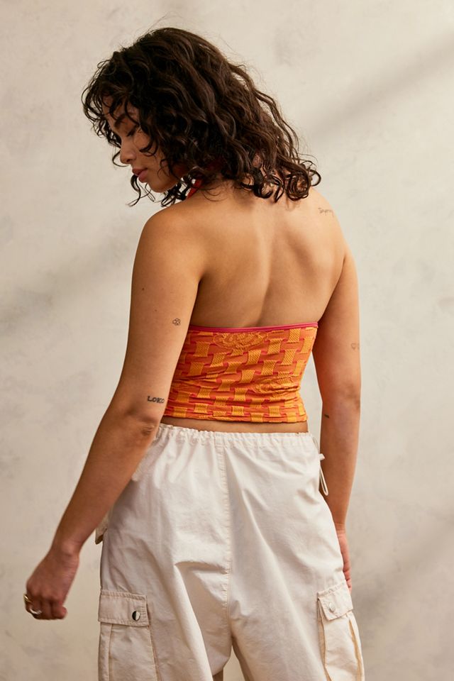 Top Halter de Hardware con Textura de Rosa UO #3