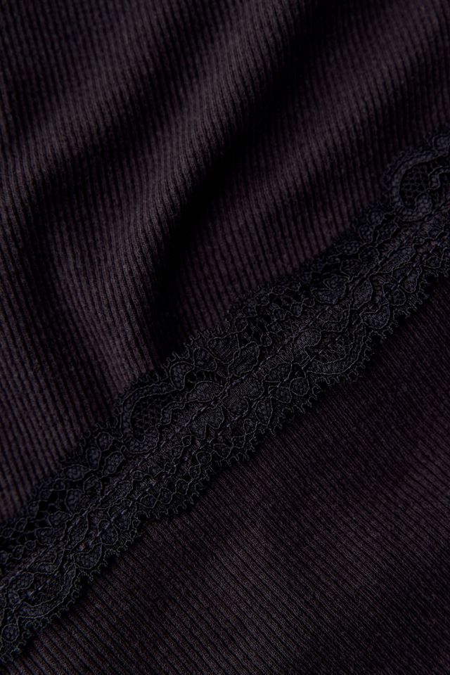 UO Lila Lace Trim Cami #4
