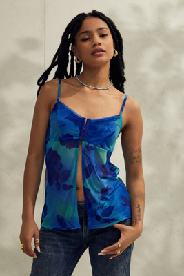 lace trim hook & eye cami top