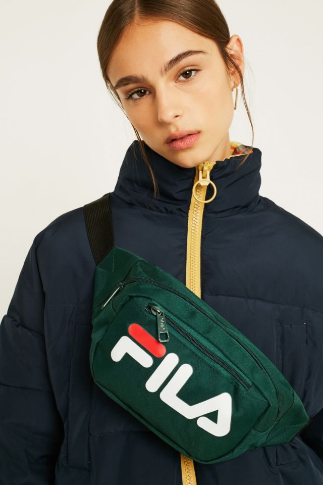 Fila fanny pack 2024 urban outfitters