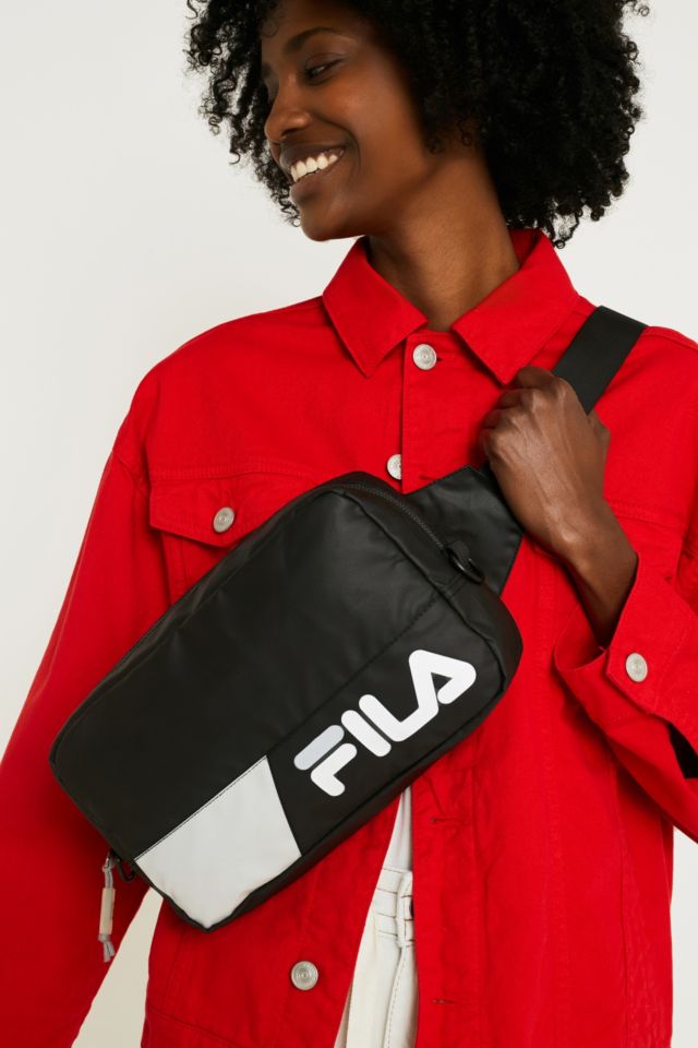 Fila bum bag clearance urban outfitters