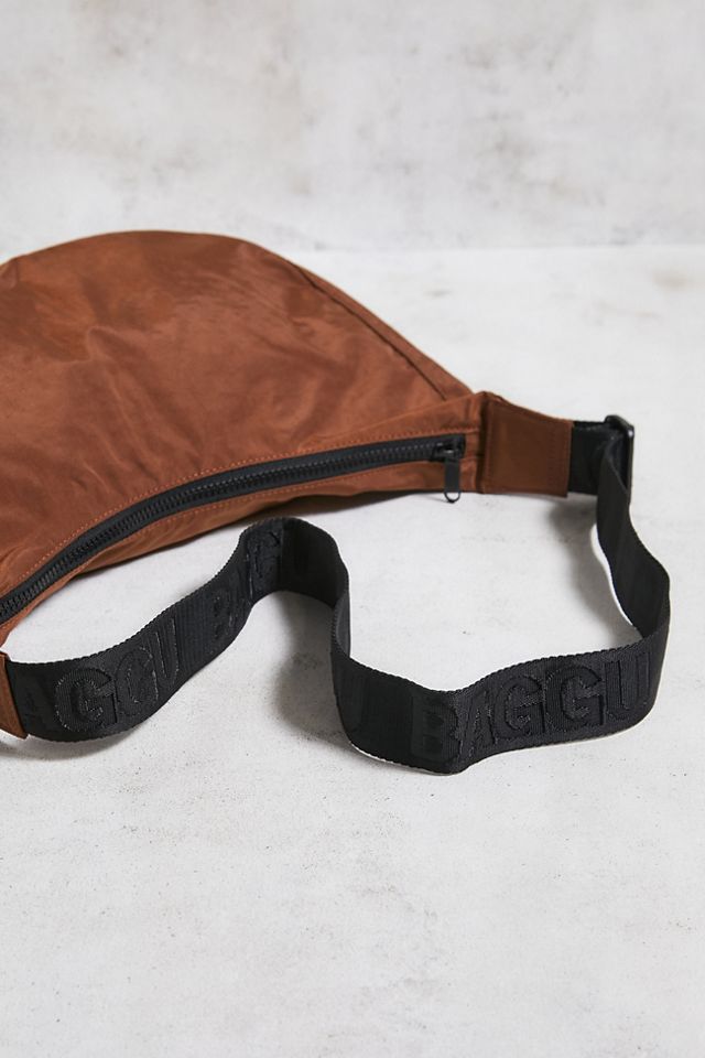 BAGGU Borsa a mezzaluna media in nylon marrone #2
