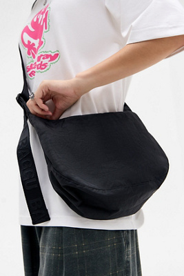 BAGGU Black Medium Nylon Crescent Bag Product Page