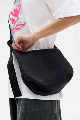 BAGGU Sac Croissant Moyen en Nylon Noir