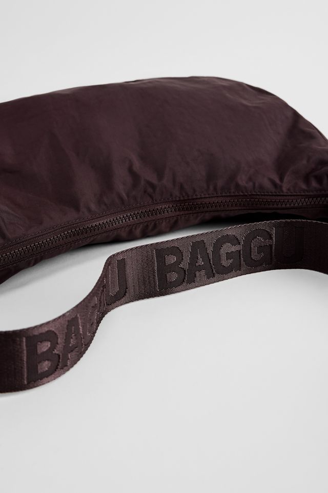 BAGGU Borsa Mezzaluna Media in Nylon Marrone #2