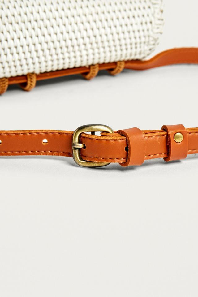 Urban Outfitters – Strukturierte Gürteltasche aus Stroh #4