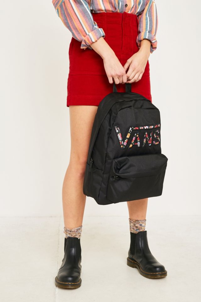 Black vans best sale backpack with flowers