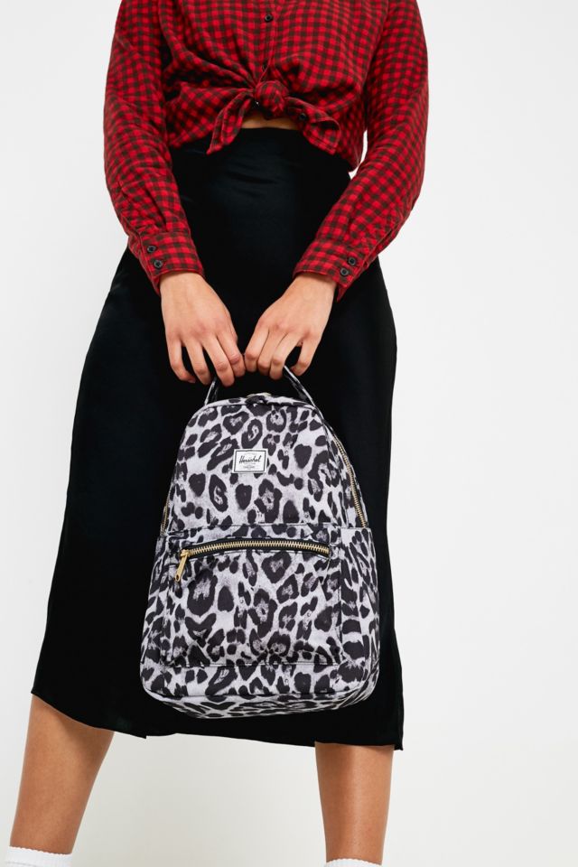 Herschel snow 2025 leopard backpack