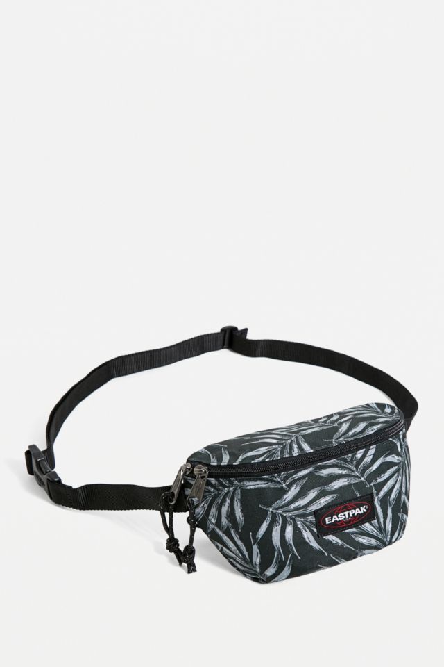 Eastpak Sac banane Springer Brize motif palmiers