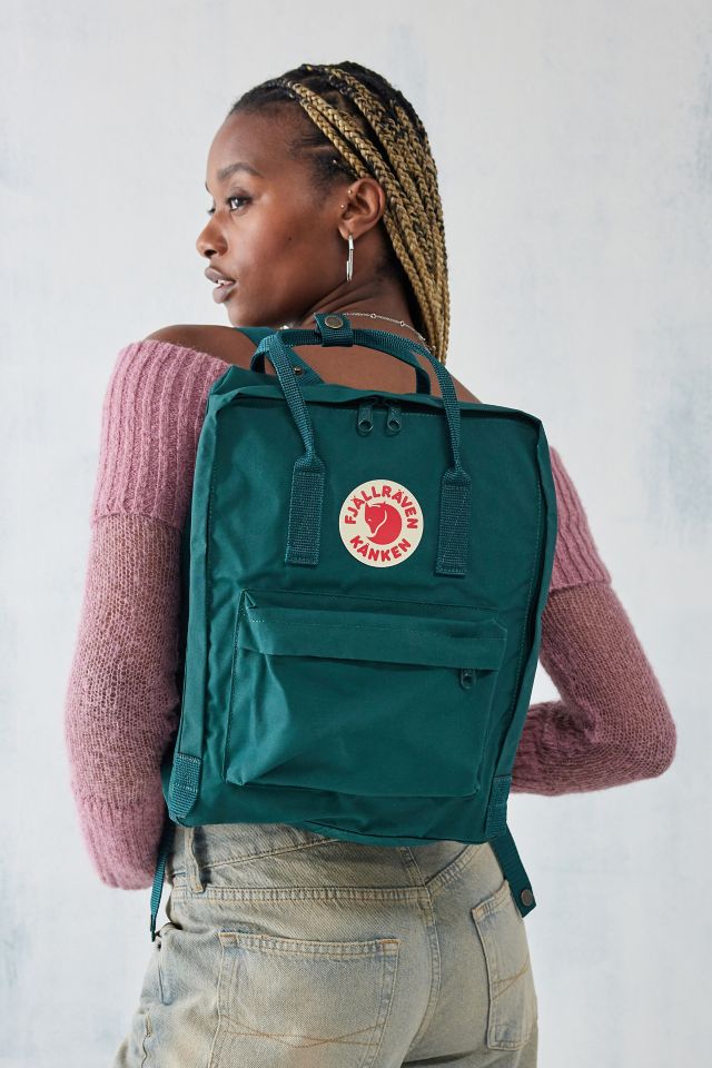 Girl store fjallraven backpack