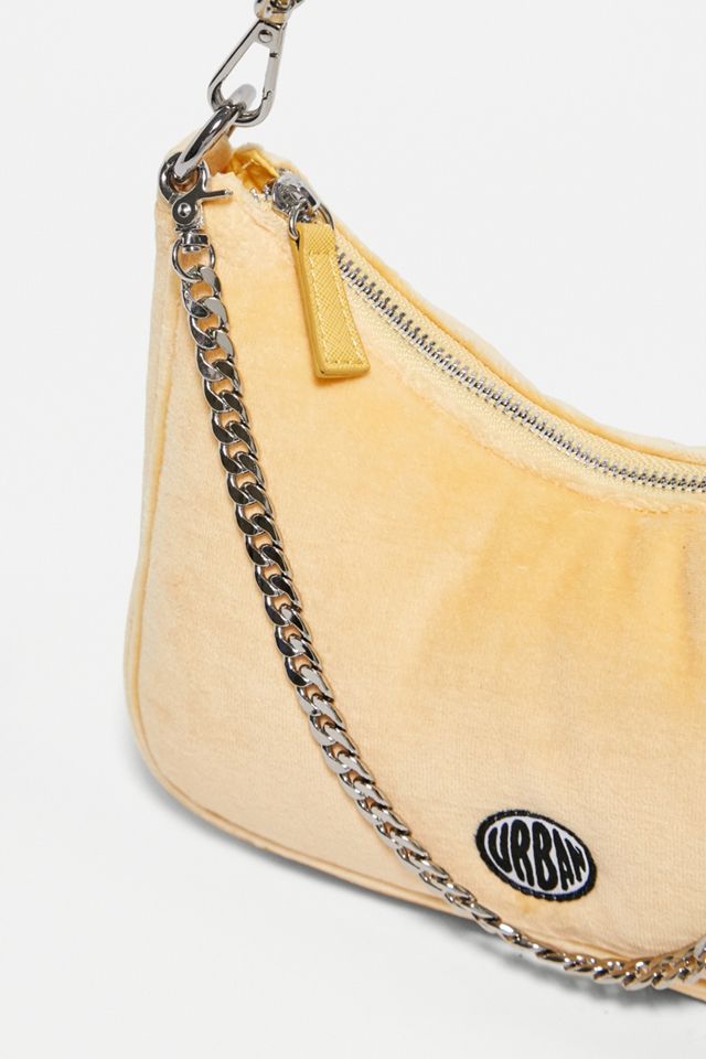 Bolso de hombro UO Velour Chain Accent #1
