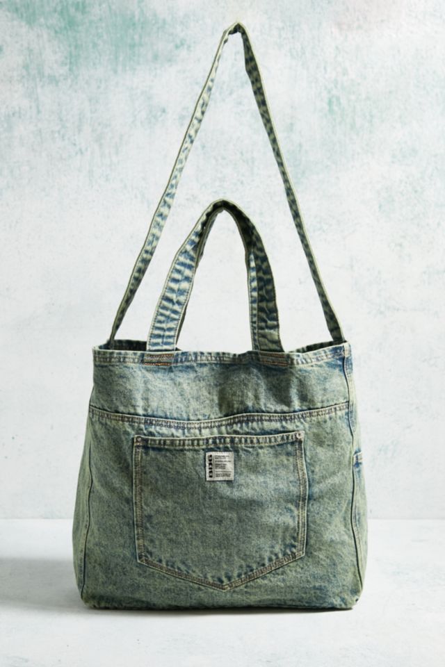 Sling bag urban on sale outfitters