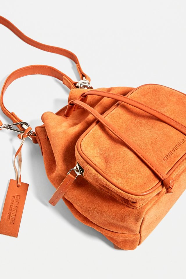 UO - Mini sac à bandoulière en daim à poignée orange #1