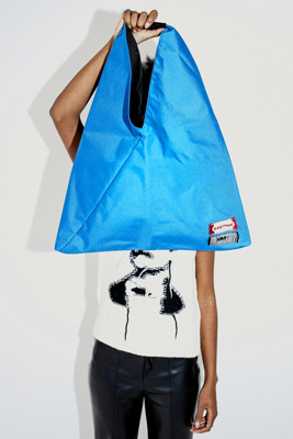 新品未使用　MM6 TOTE EASTPACK japanese トートバッグ MM6 x EASTPAK Japanese Tote - Black | TheRoom