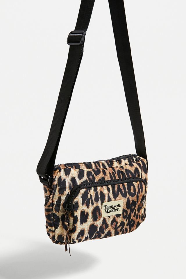 Damson Madder Borsa a tracolla stampa leopardata Urban Outfitters IT