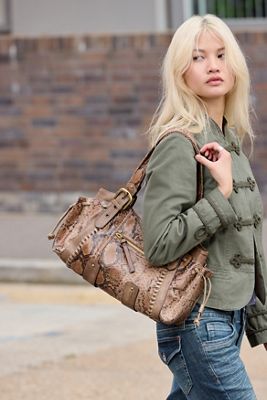 BDG Lou Schultertasche