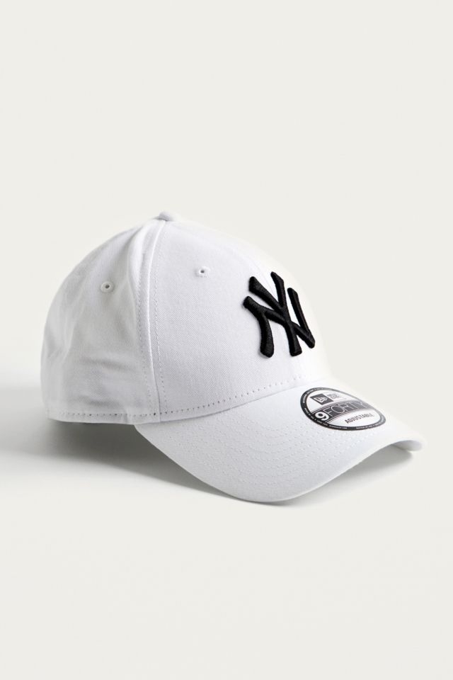 New Era 9FORTY Solid NY Yankees Baseball Cap | Urban Outfitters UK