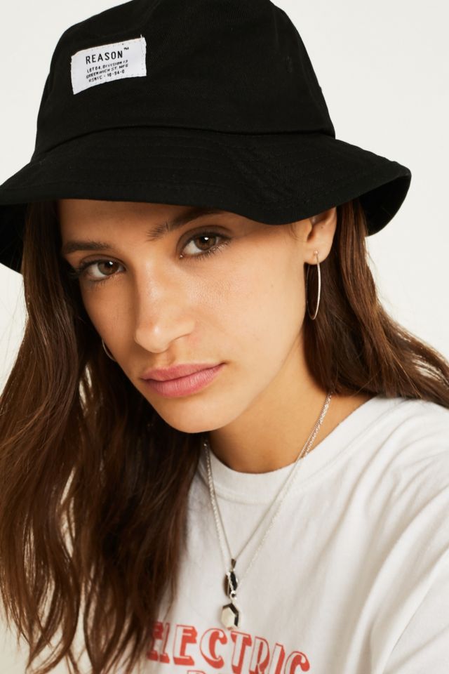 Black bucket hat store urban outfitters