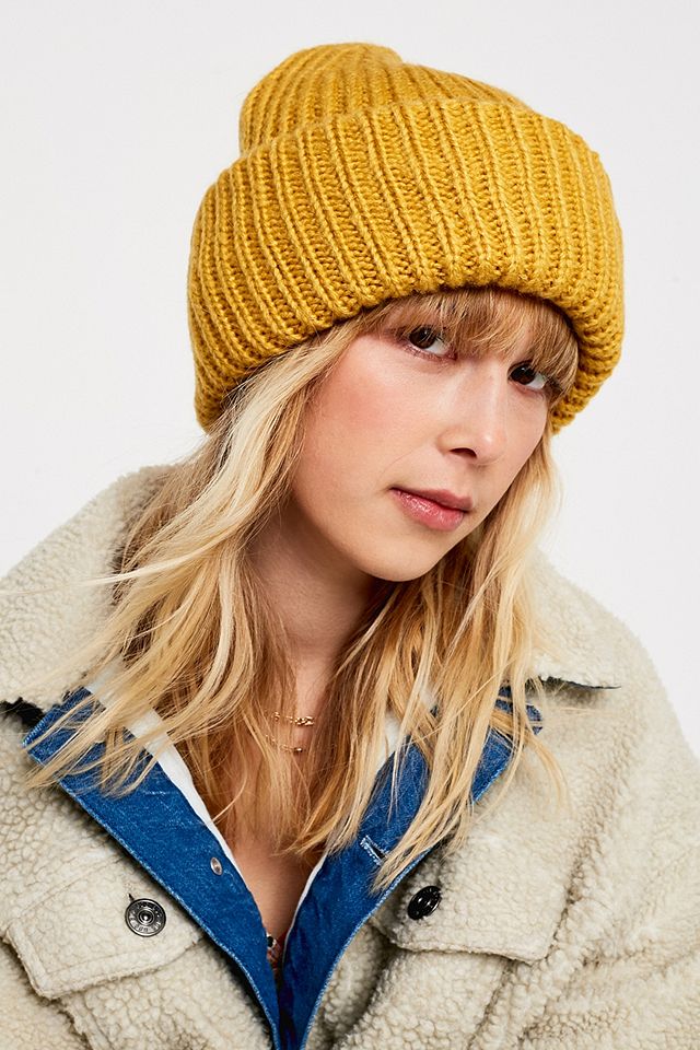 UO Extreme Roll Beanie | Urban Outfitters UK