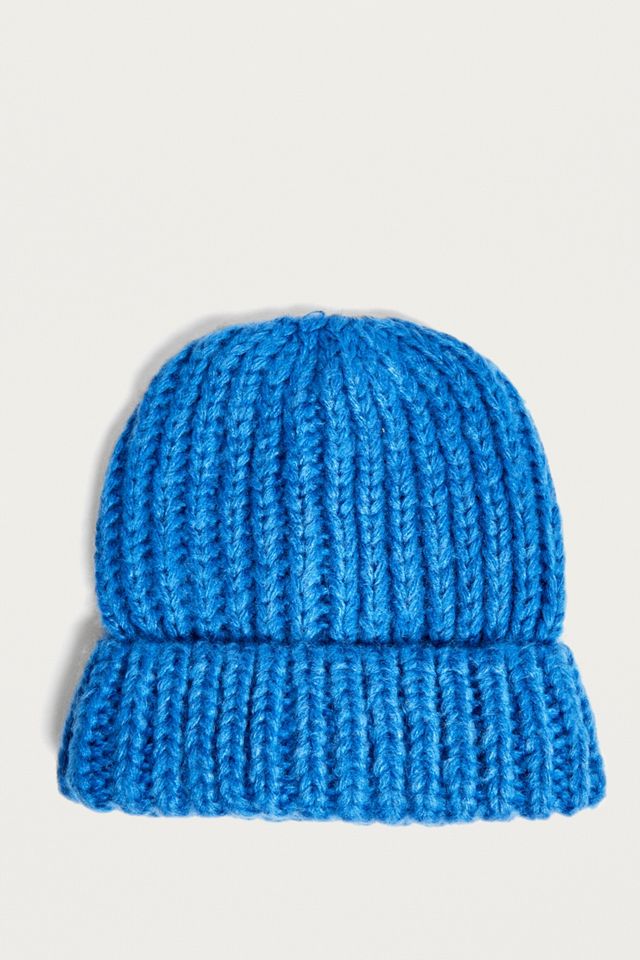 Urban Outfitters – Gestrickte Beanie „Femme“ #3