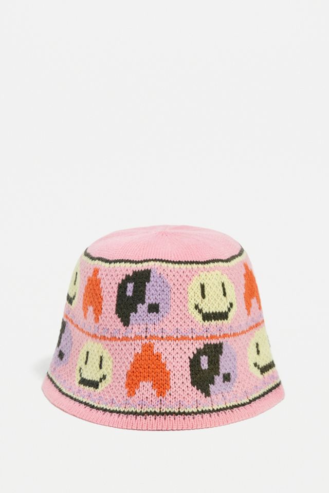 ✨ Urban Outfitters Novelty Knitted Graphic Bucket Hat ✨ UO Pink Novelty Knitted Bucket Hat | Urban Outfitters UK main image 2