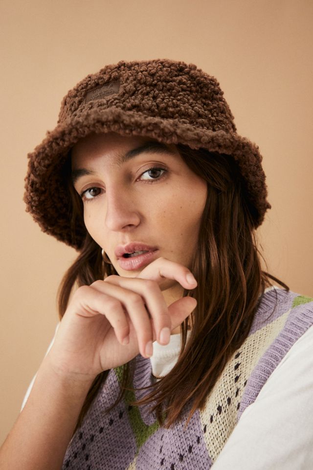 UO Peluche Pile Borg Bucket Hat