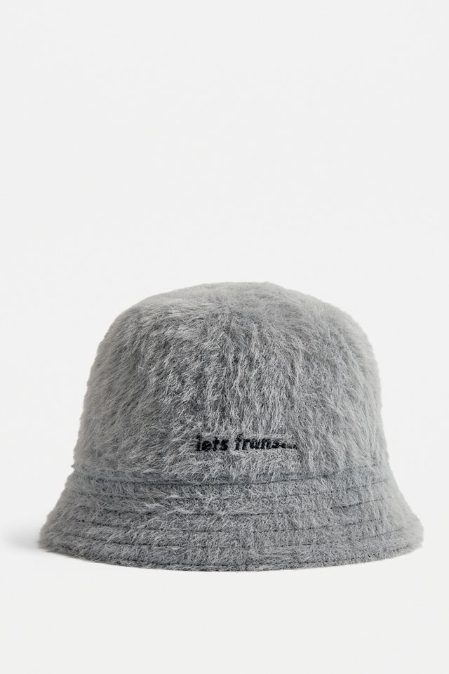 iets frans... Fluffy Bucket Hat #1