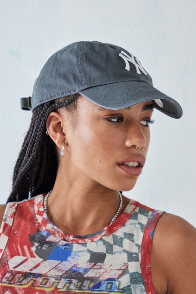 '47 Brand NY Yankees Dark Grey Clean Up Cap