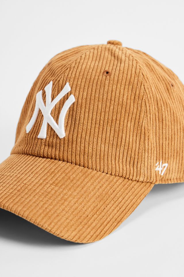 Gorra UO Exclusiva Corduroy Clean Up de '47 Brand #1