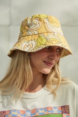 UO Printed Oversized Bucket Hat | Urban Outfitters UK display picture 2