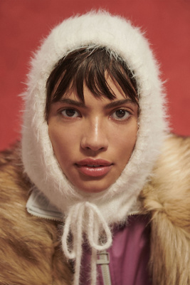 UO Kody Fluffy Knit Knit Hood | Urban Outfitters UK