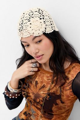 UO Blumen-Schädelmütze